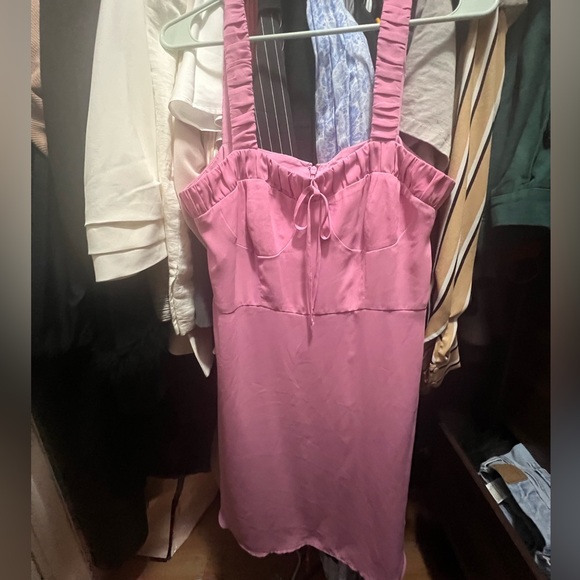 Bubblegum pink dress - Picture 3 of 3